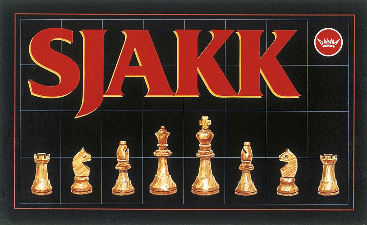 Sjakkbrett med trebrikker, 36 x 36 cm